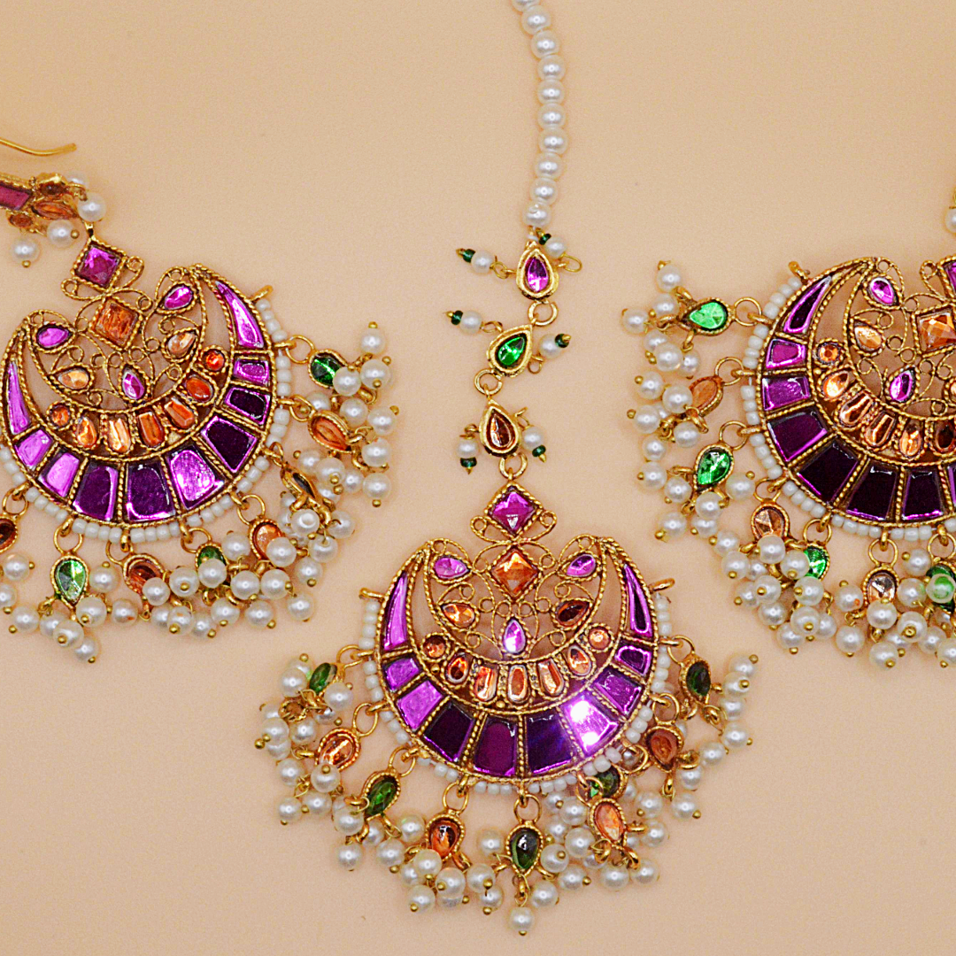 Rihana Kundan Earrings & Teeka Set